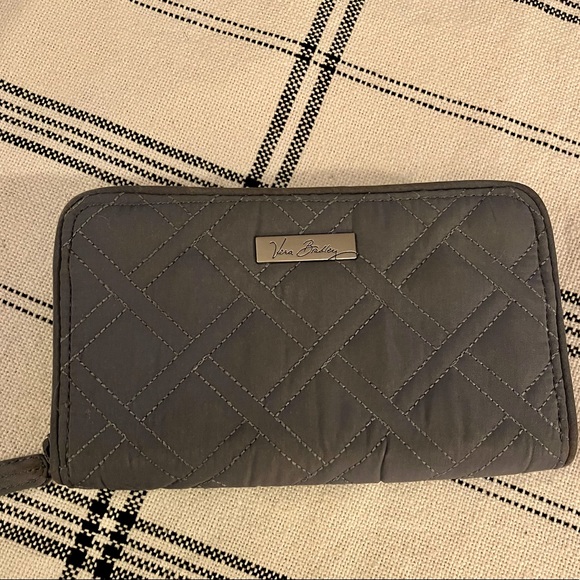 Vera Bradley wallet - Picture 1 of 2